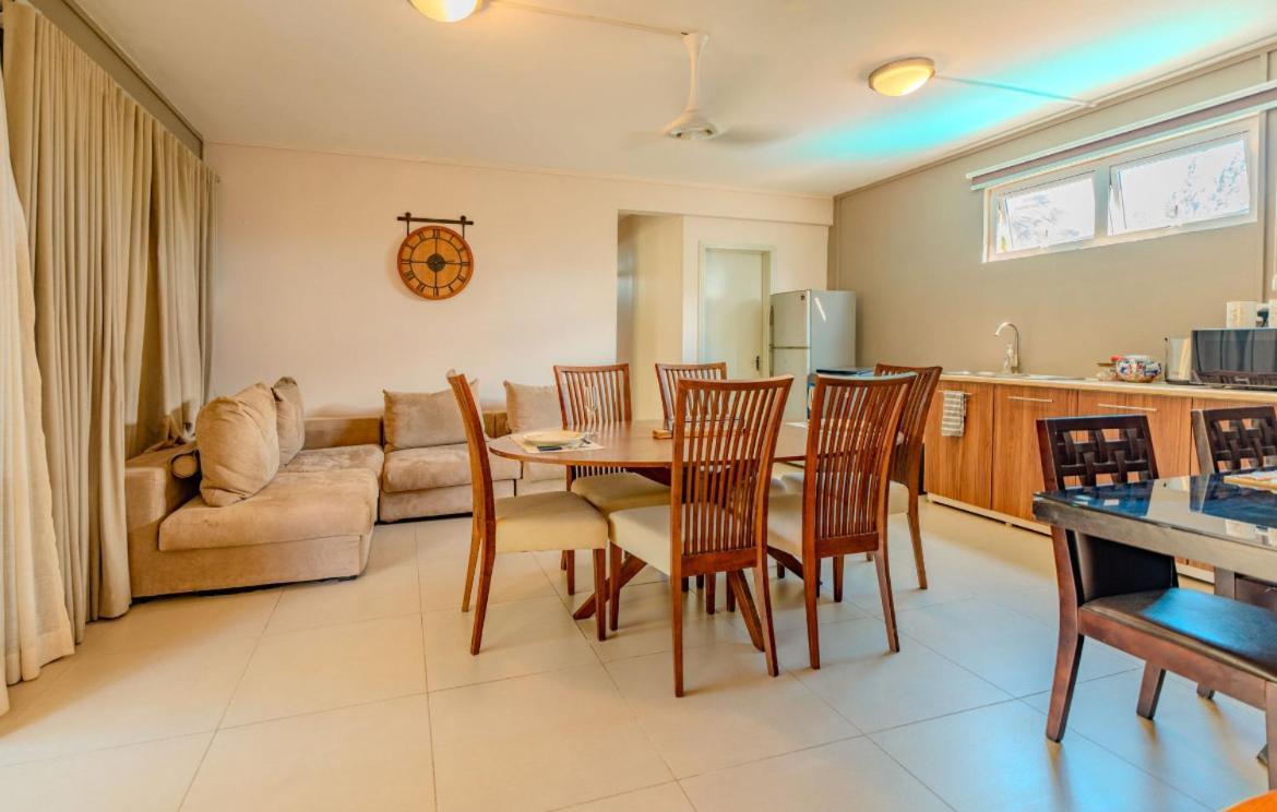 Pereybere Beach Paradise 4 Bedroom Apt Exterior foto