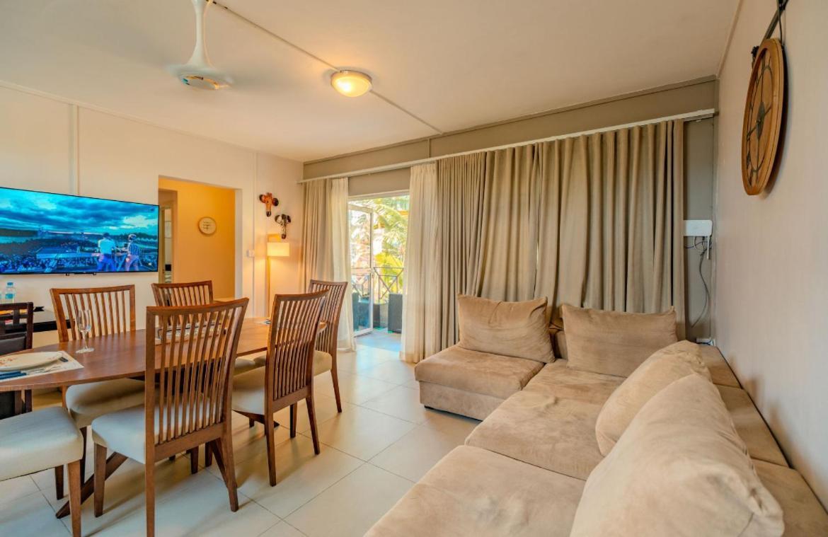 Pereybere Beach Paradise 4 Bedroom Apt Exterior foto
