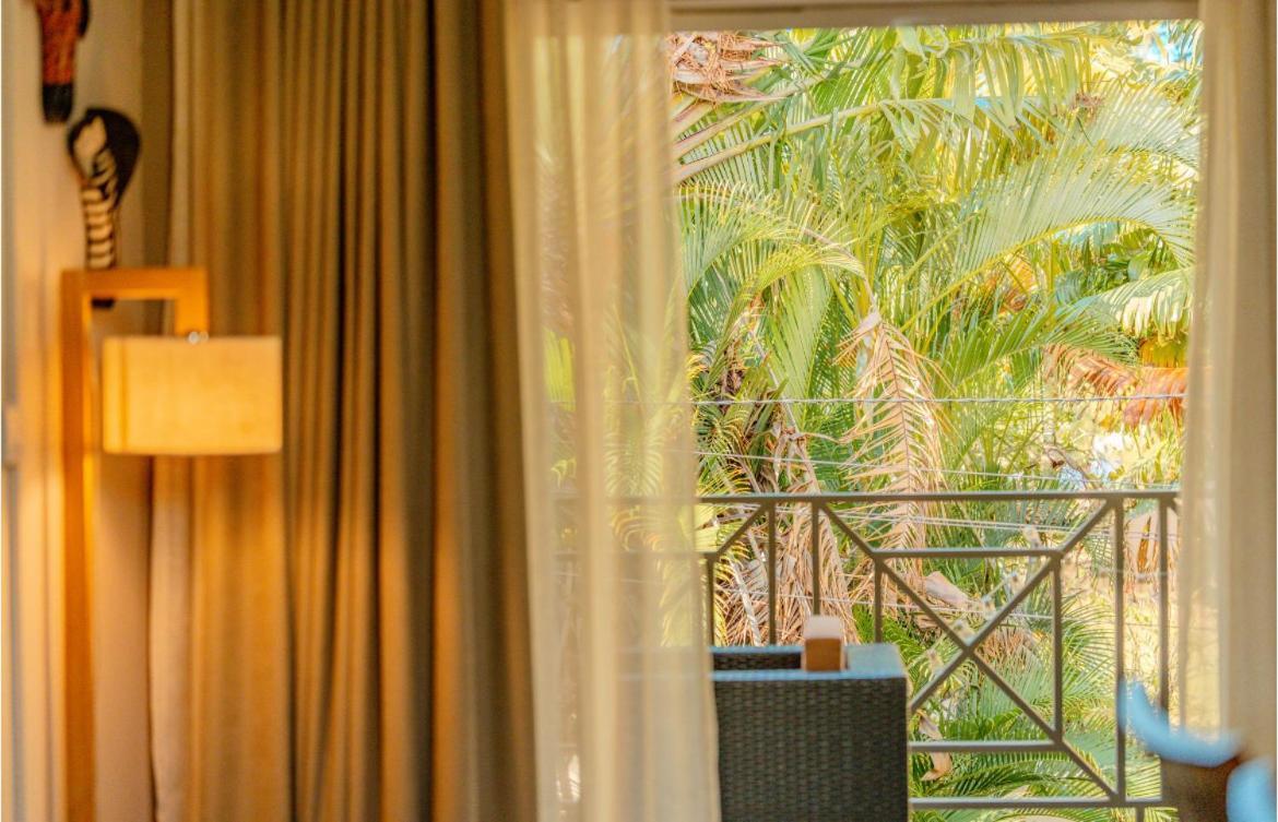 Pereybere Beach Paradise 4 Bedroom Apt Exterior foto